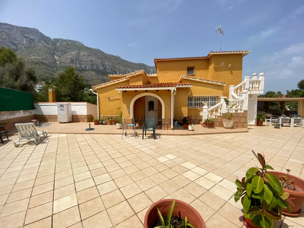 Villa for sale in Denia, Alicante