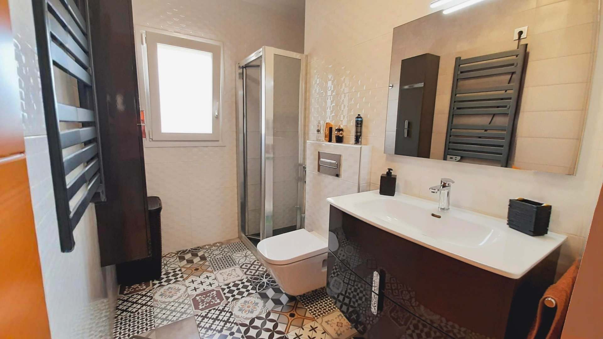 CHALET CON PISCINA EN ZONA RESIDENCIAL EN DENIA
