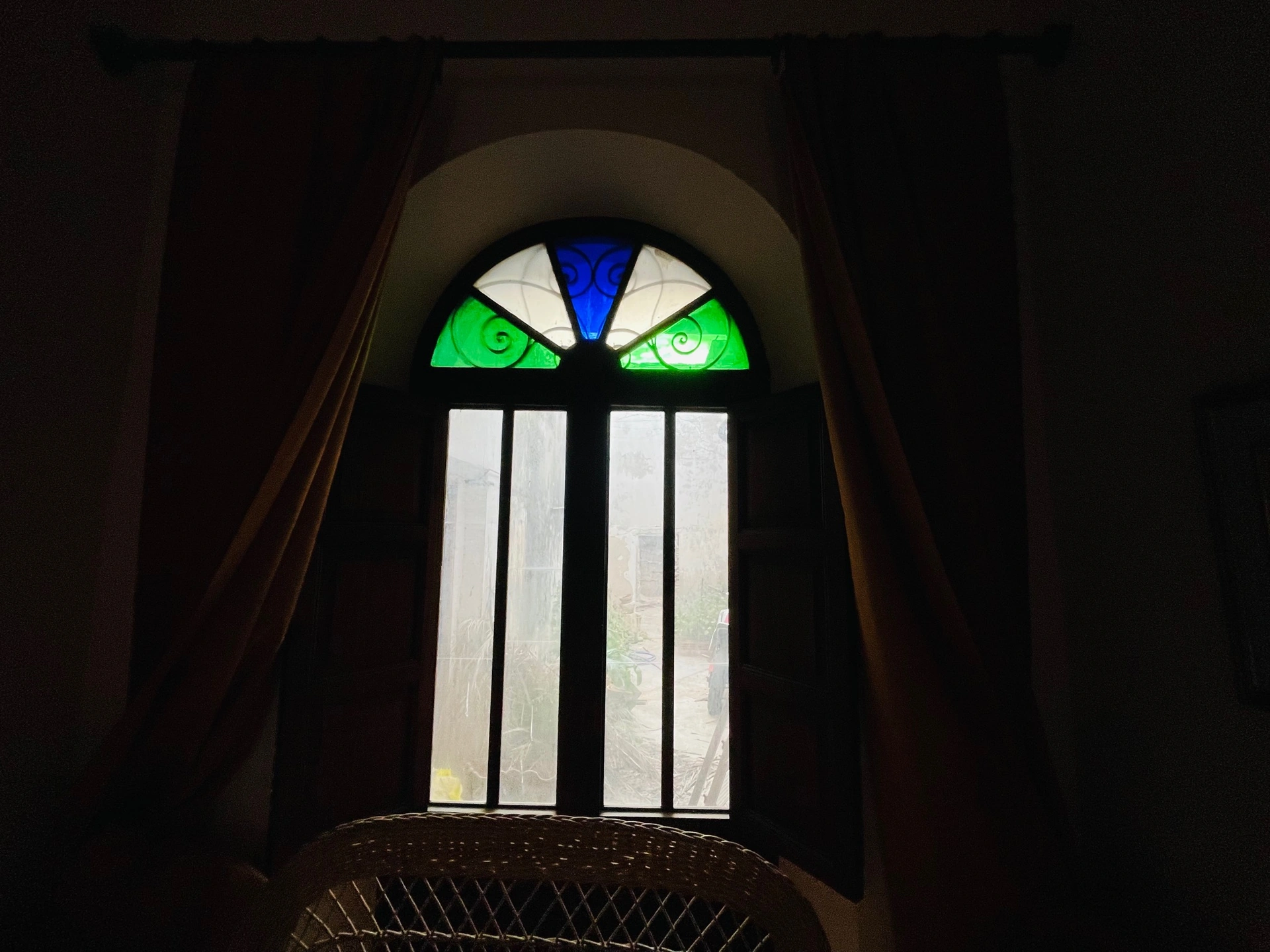 Vergel. Casa de pueblo grande con muchas posibilidades en venta