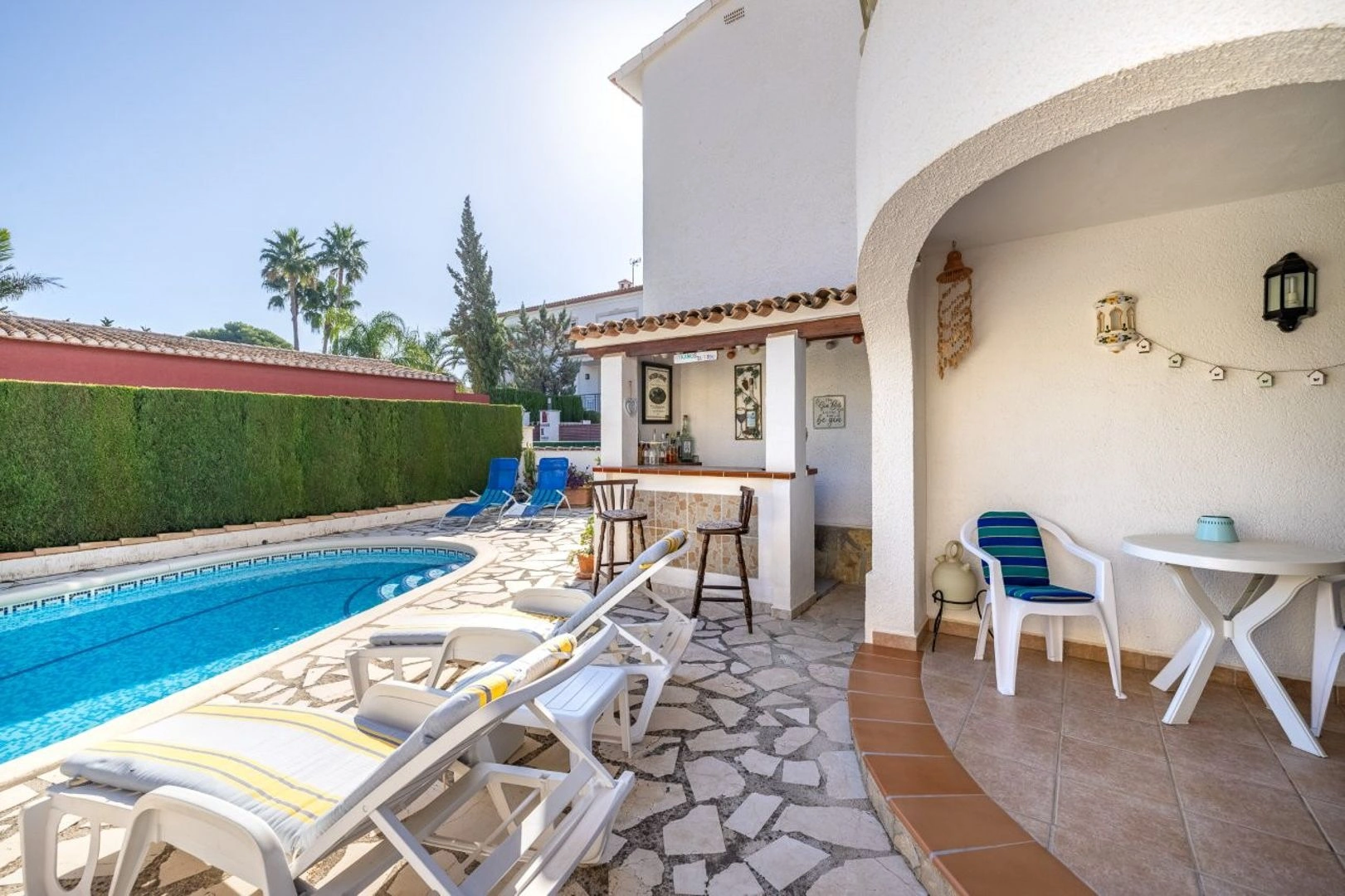 Chalet ideal como primera residencia, a un paso del centro de Dénia – Zona Paidos