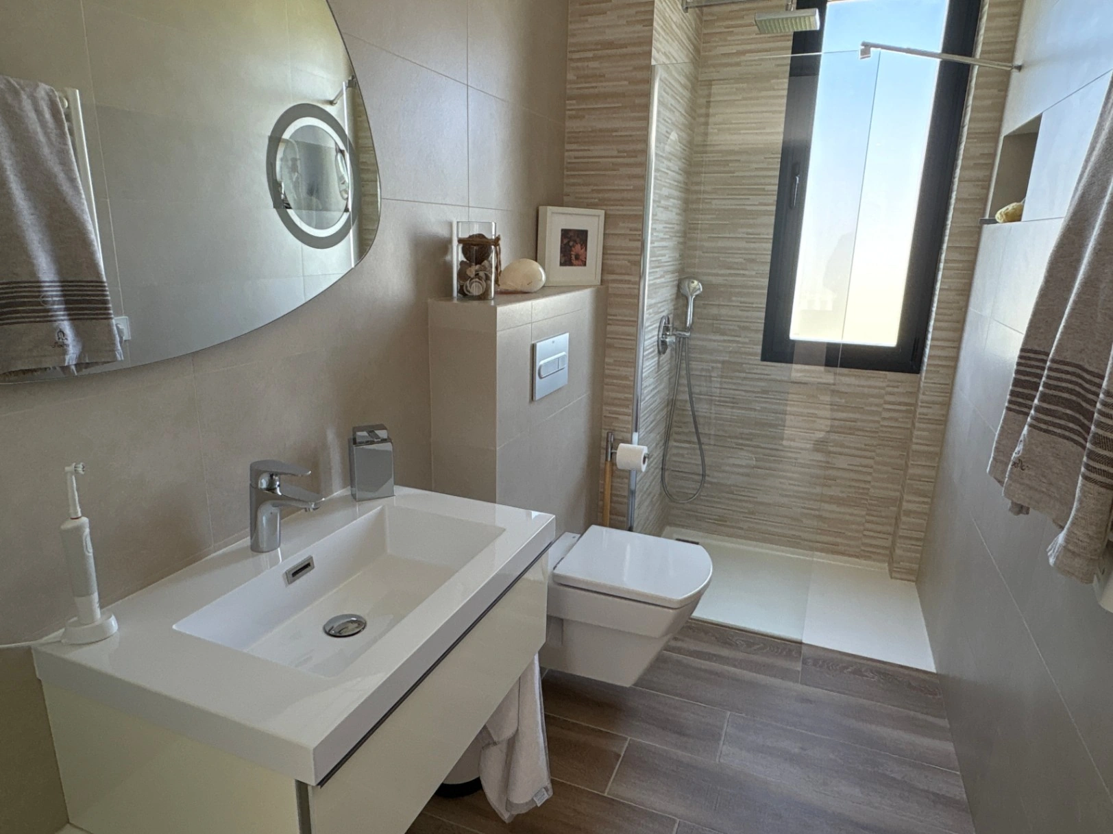 Chalet en Denia para alquiler a largo plazo con 3 dormitorios y piscina. Alto standing