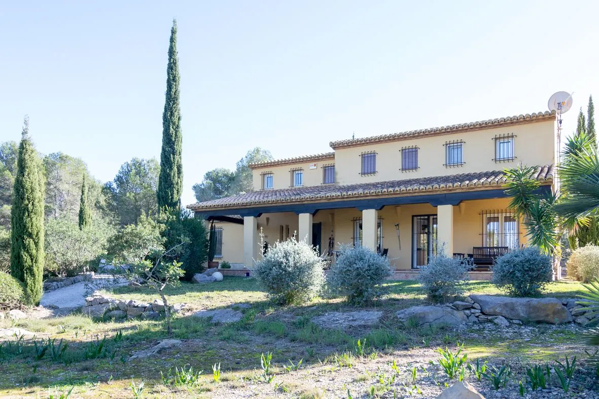 Finca rústica con carácter.