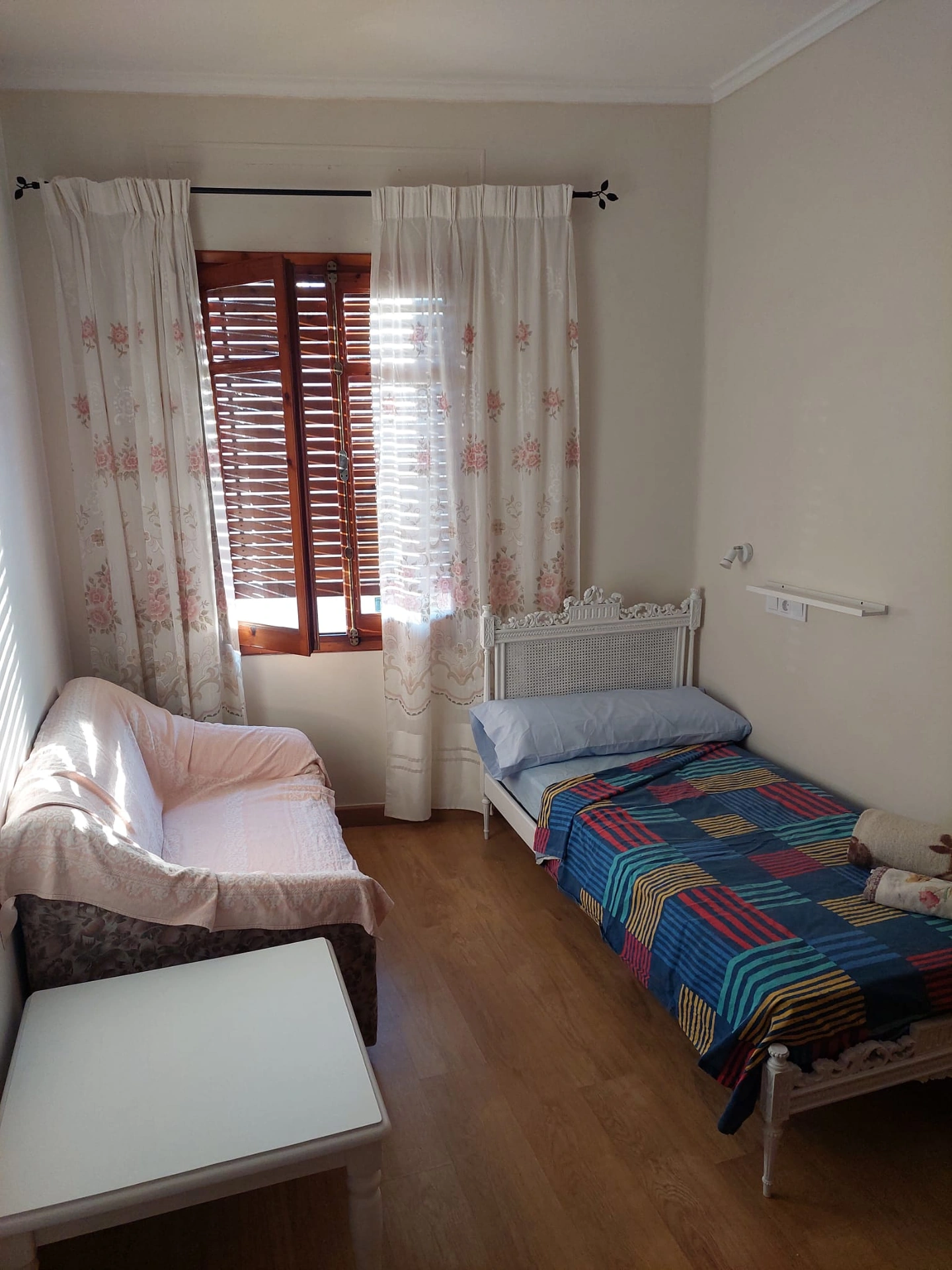 AMPLIA VIVIENDA EN ONDARA