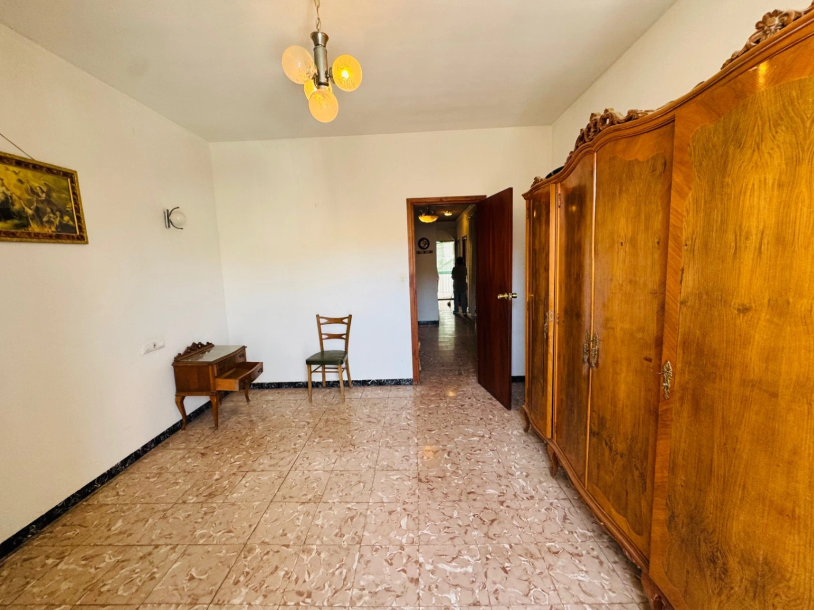 Casa de dos plantas en el centro de Orba (Alicante)
