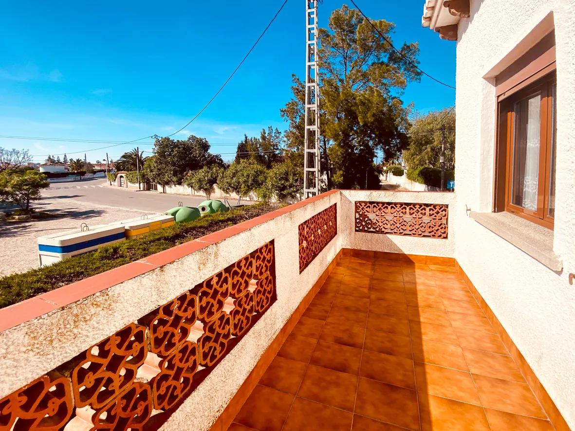 Gran villa en els Poblets.