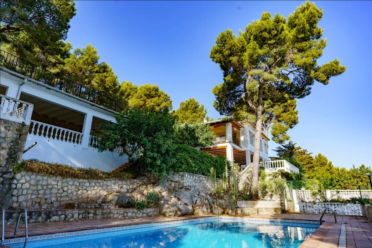 Villa | Chalet en venta en Dénia