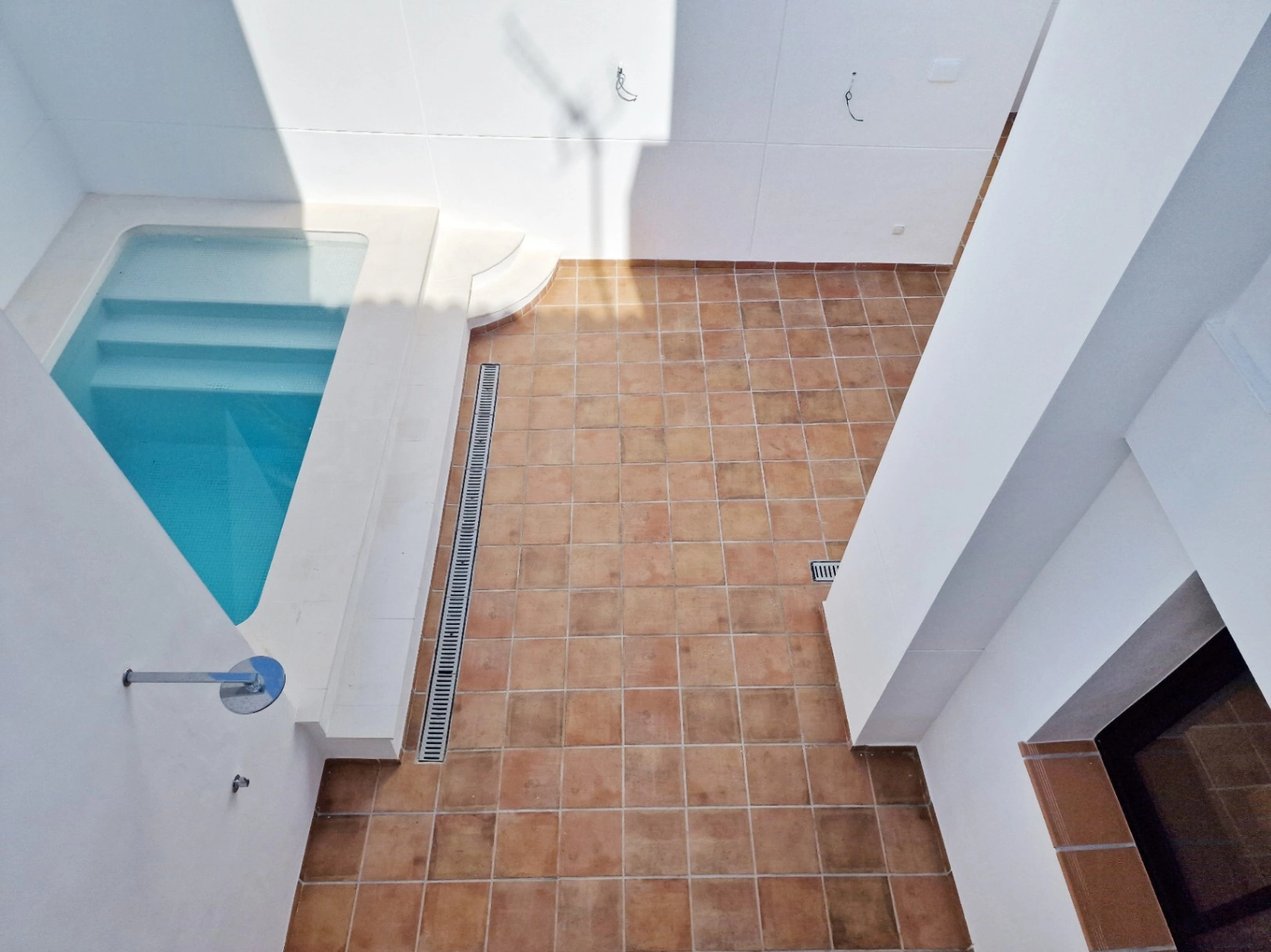 Casa de pueblo de estilo mediterráneo cerca del mar