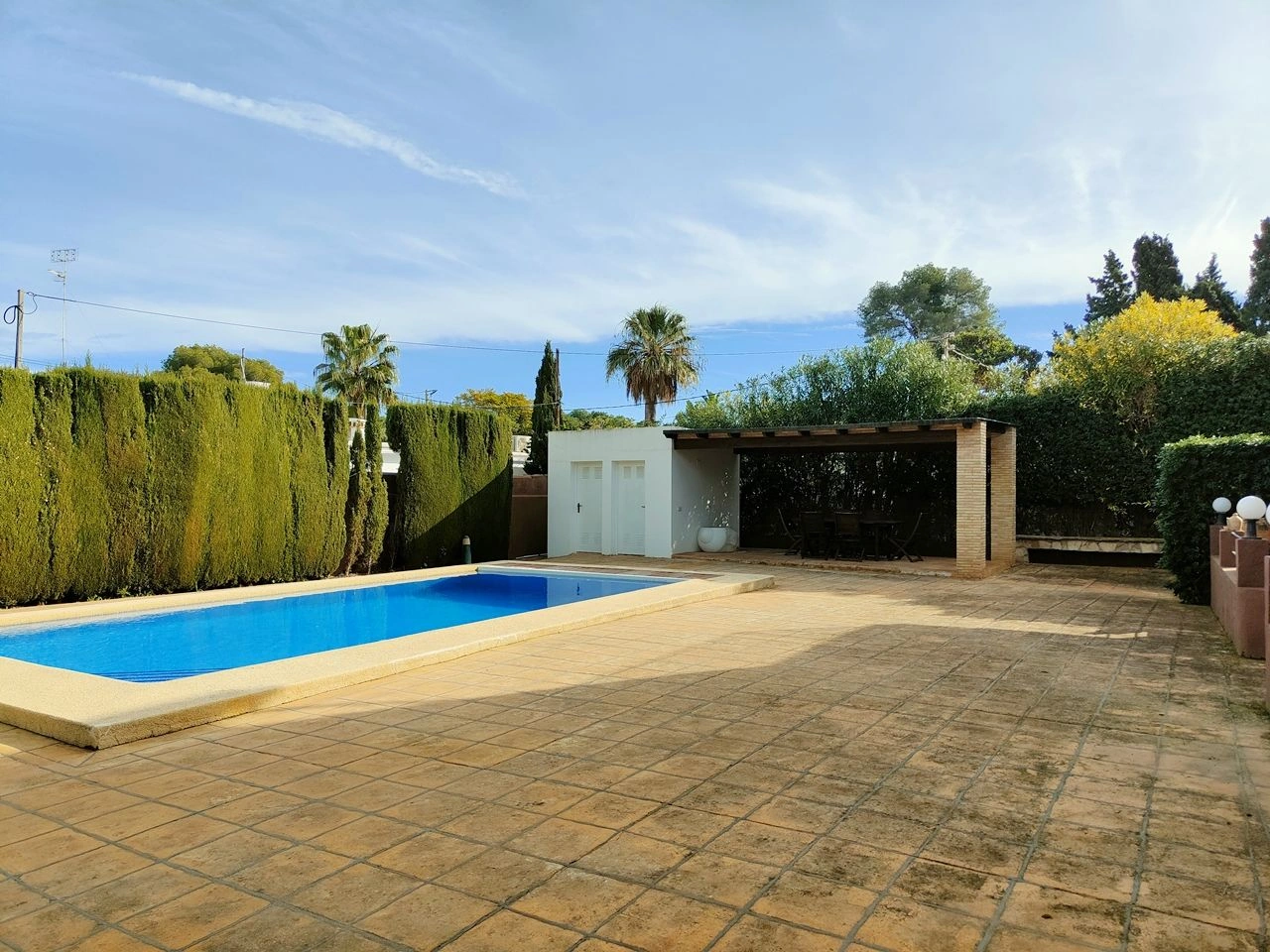 CHALET EN LAS ROTAS