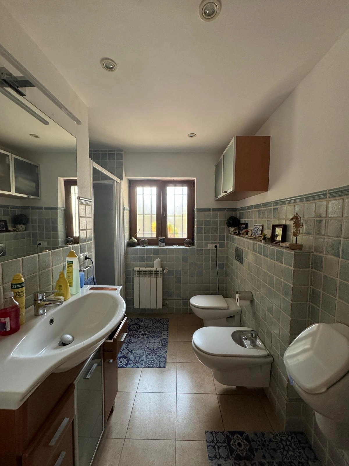 Chalet rústico en Denia con 4 dormitorios y piscina.