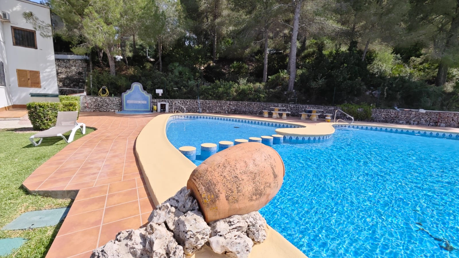 CASA*CHALET CON MUCHO  ENCANTO EN URBA. EN PEDREGUER