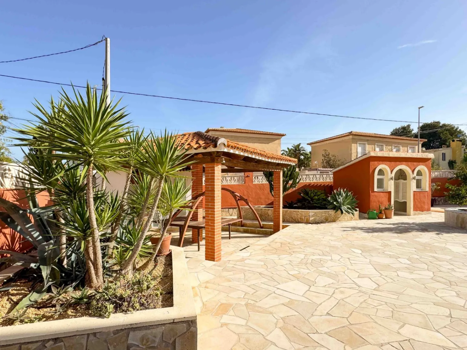 VILLA EN LAS ROTAS