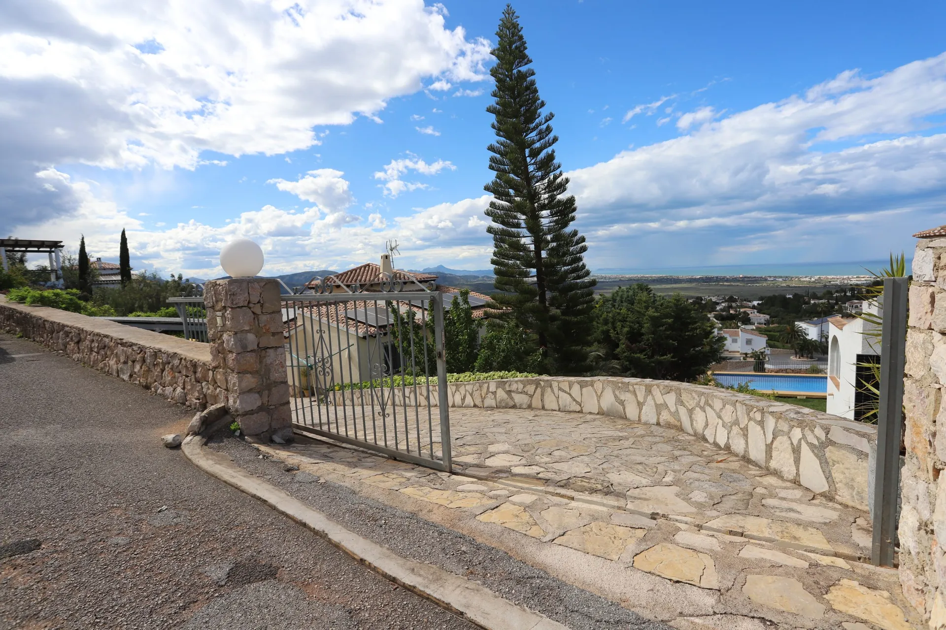 Villa for sale in Denia