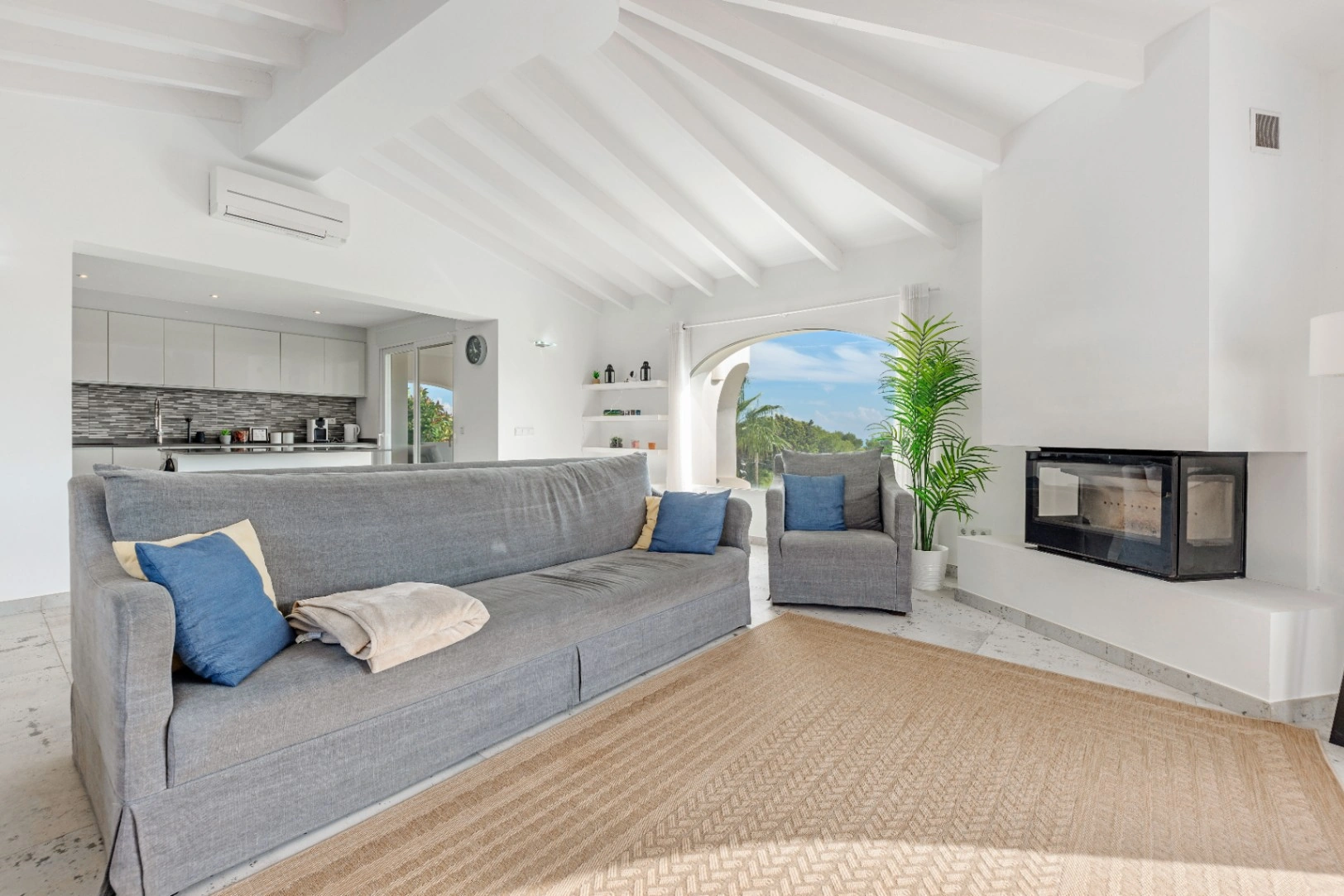 Villa Ibiza style en Balcón al mar con vistas al mar