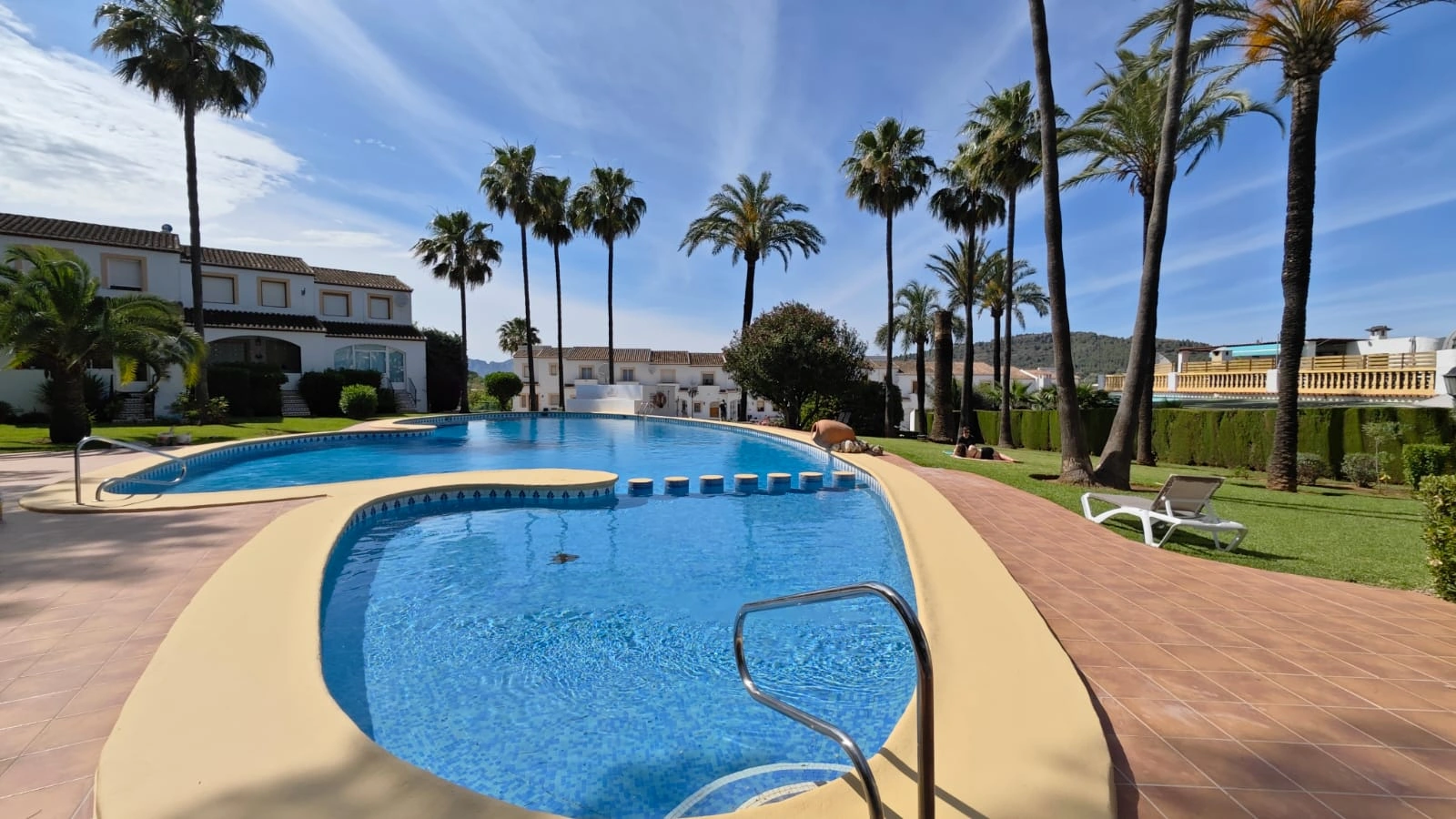 CASA*CHALET CON MUCHO  ENCANTO EN URBA. EN PEDREGUER