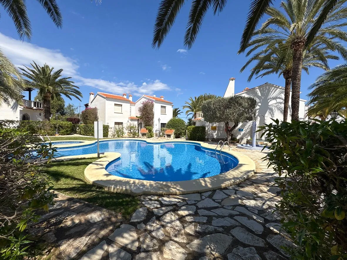 Preciosa villa en San Nicolás con unas vistas maravillosas al Montgó.