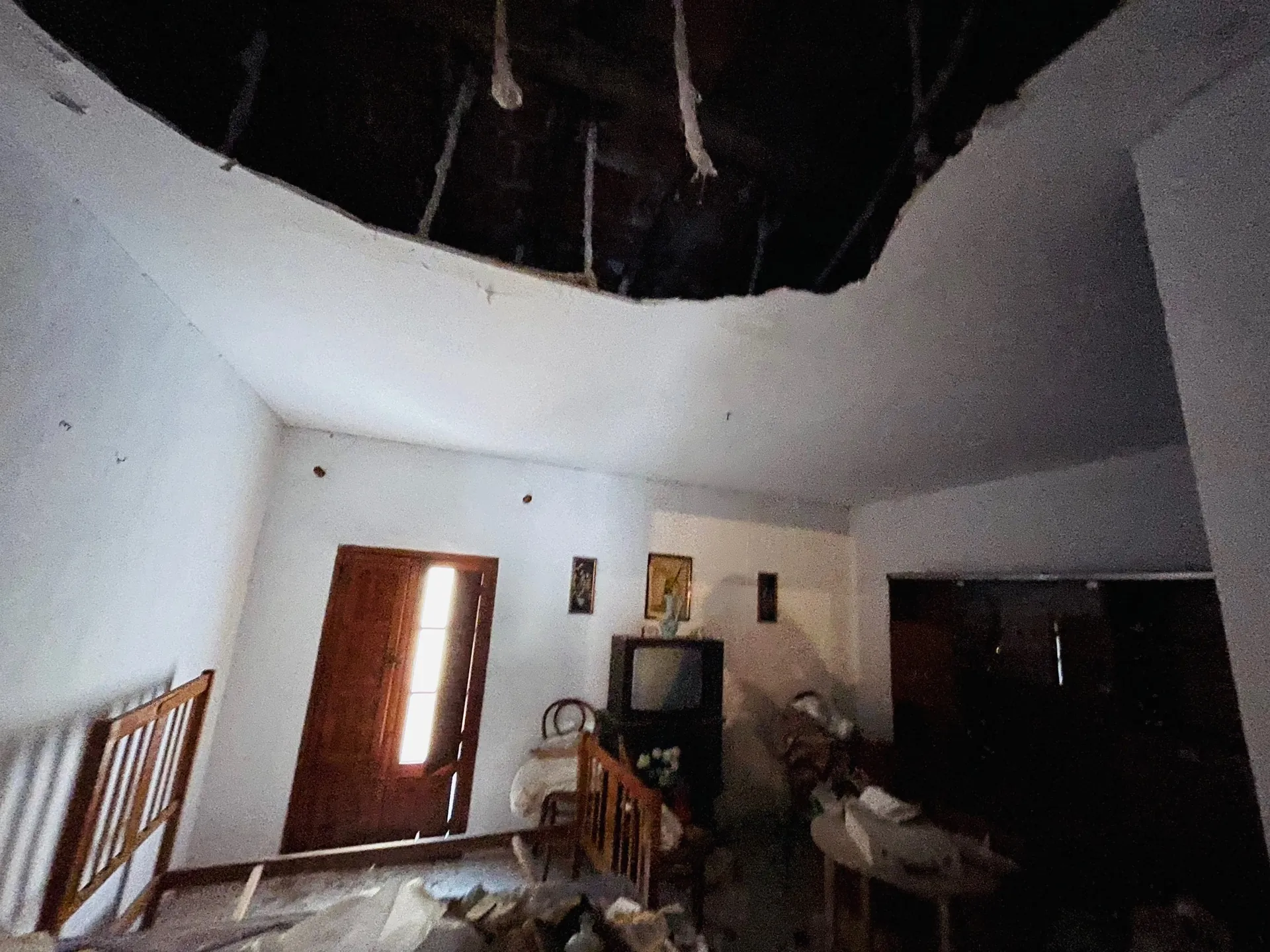 Vergel. Casa de pueblo grande con muchas posibilidades en venta