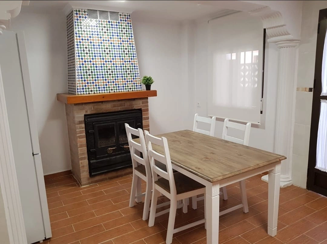 Maison de ville de 3 chambres avec garage et terrasses à Els Poblets.