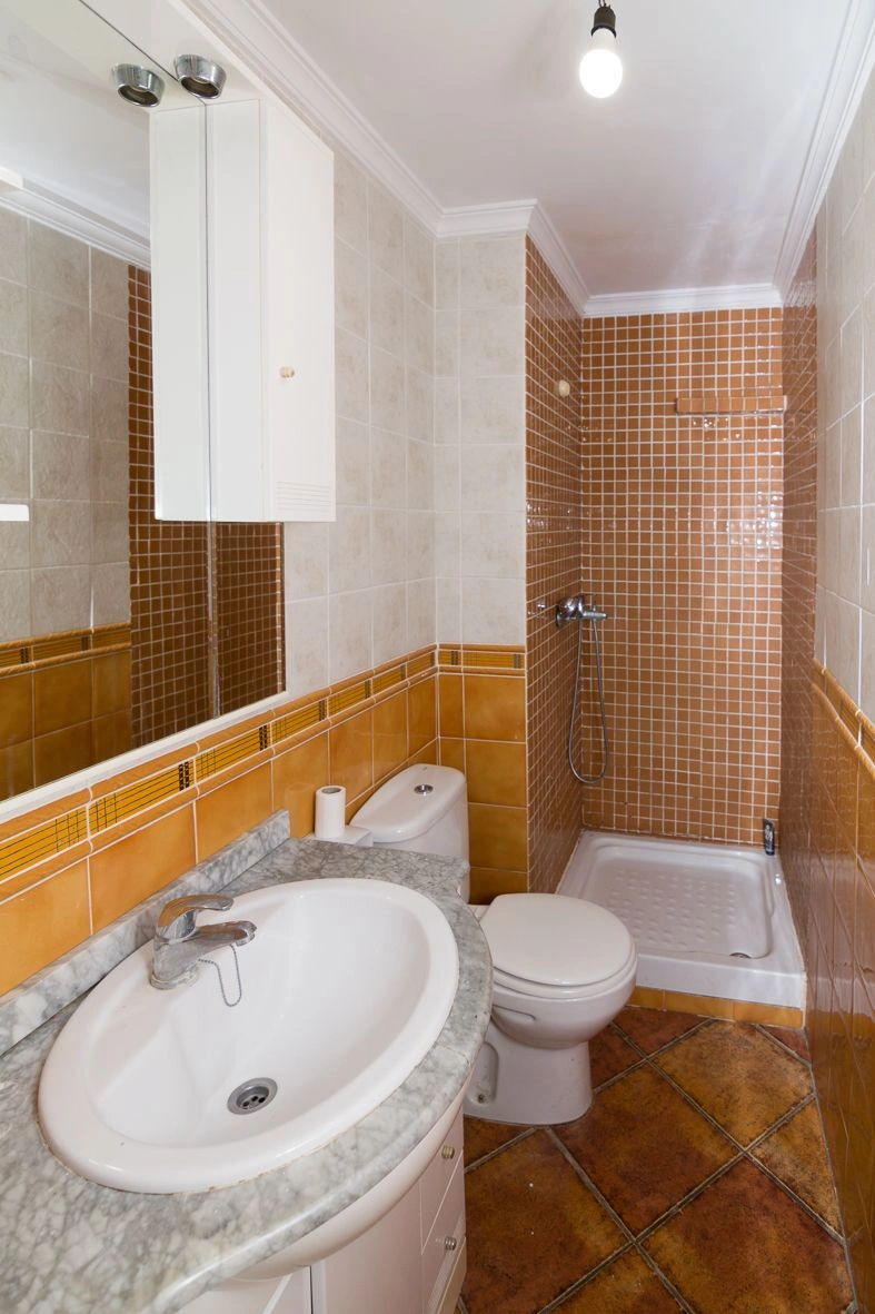 Casa de pueblo compuesta por 3 apartamentos en el centro de Dénia.