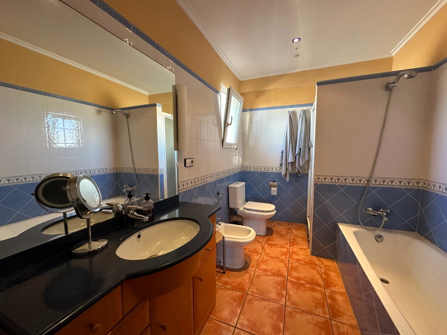Ático en Venta en Dénia con Vistas Panorámicas