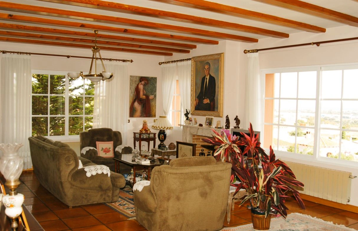 Villa | Chalet en venta en Dénia