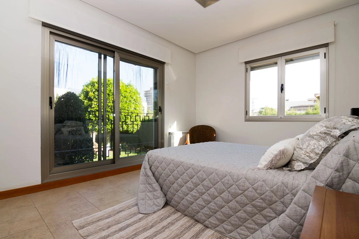 Gran villa cerca del mar y de la ciudad de Dénia.
