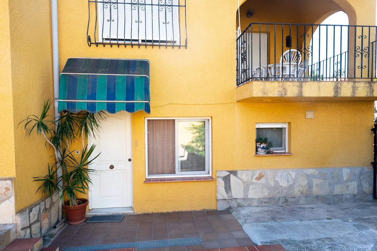 CHALET EN VENTA EN DÉNIA ZONA MONTGO