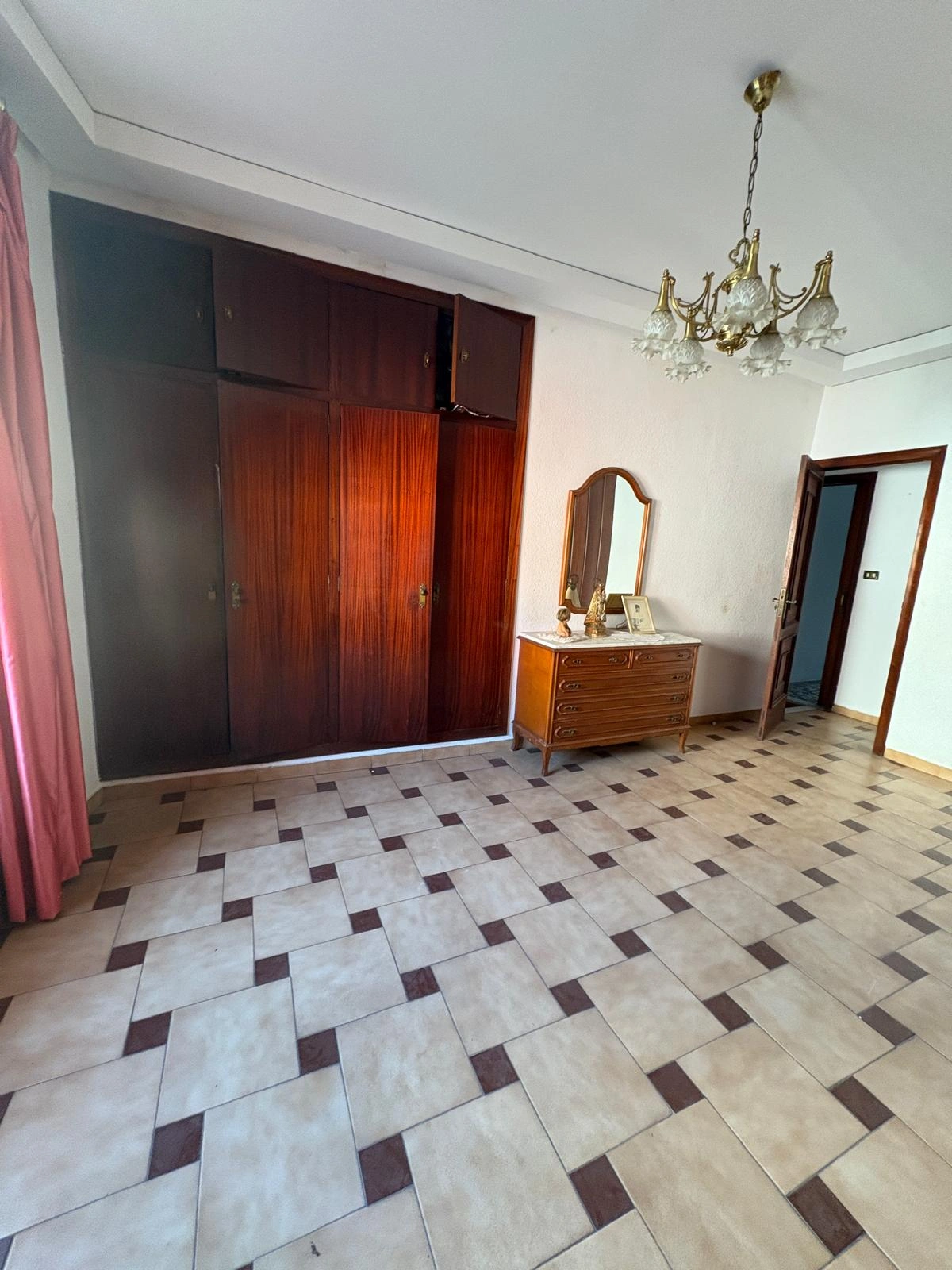 MAISON DE VILLE À RÉFORMER