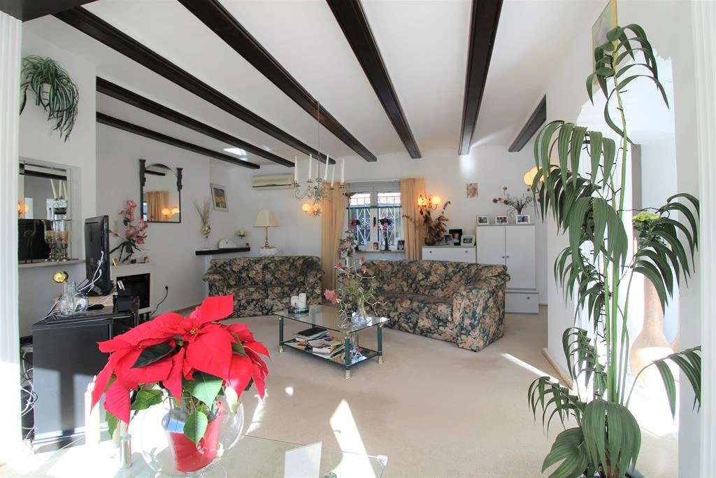 Villa a un paso de la playa, Els Poblets