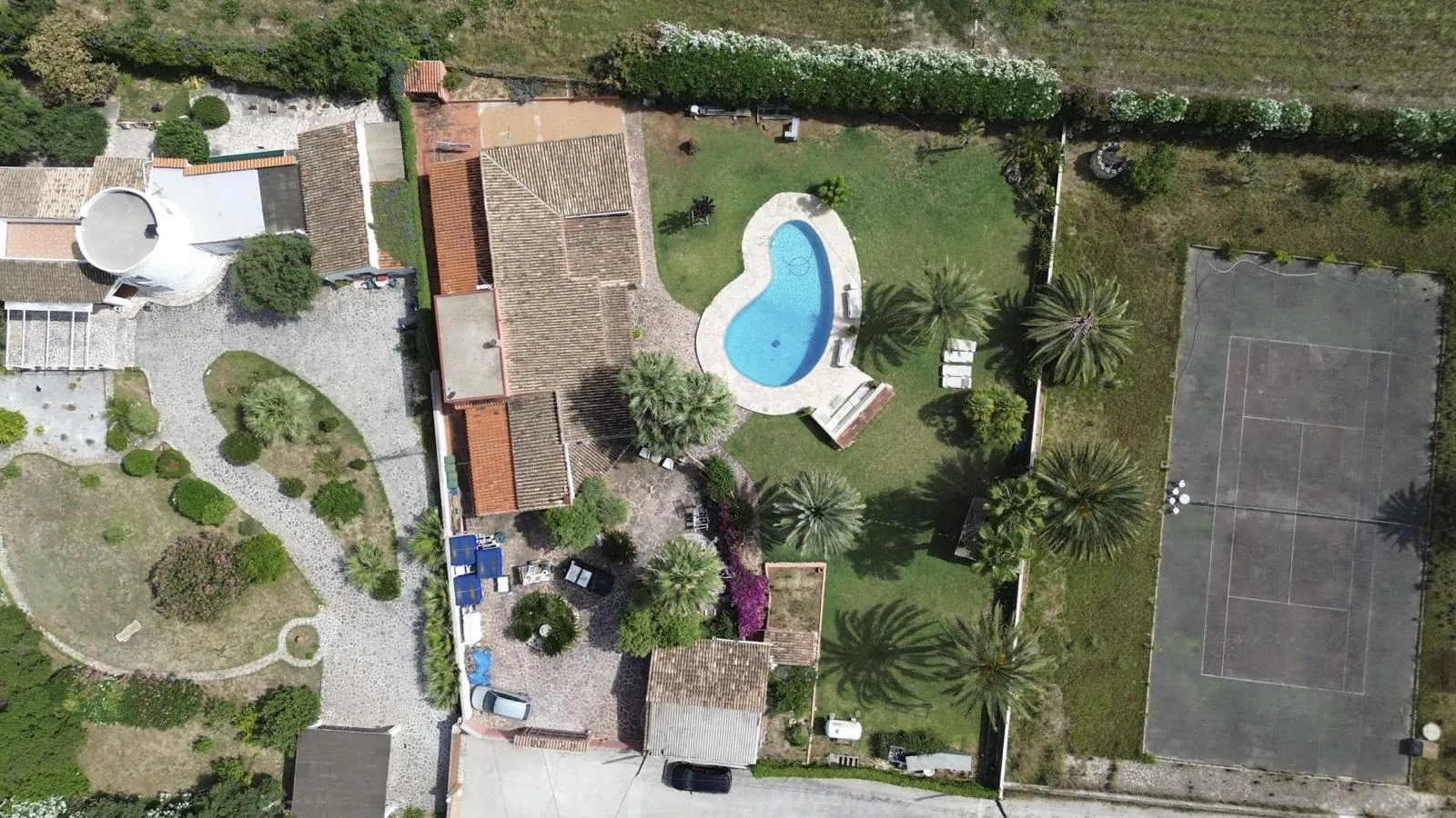 VILLA INDÉPENDANTE AVEC PISCINE TORRECARRALS