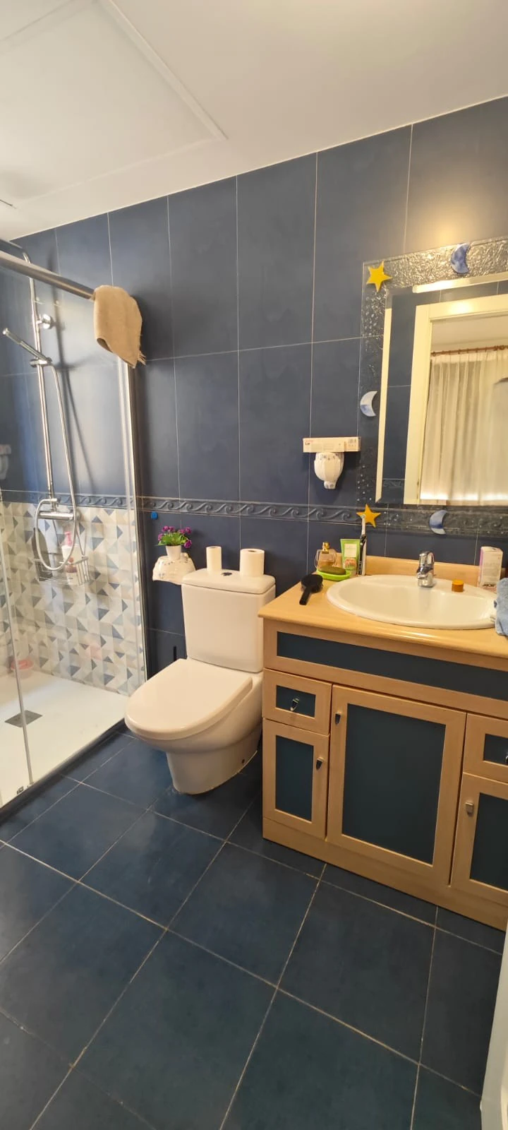 APARTAMENTO "ZONA" AVD. MIGUEL HERNANDEZ / CARRER DEL FURS / PLAZA BENIDORM