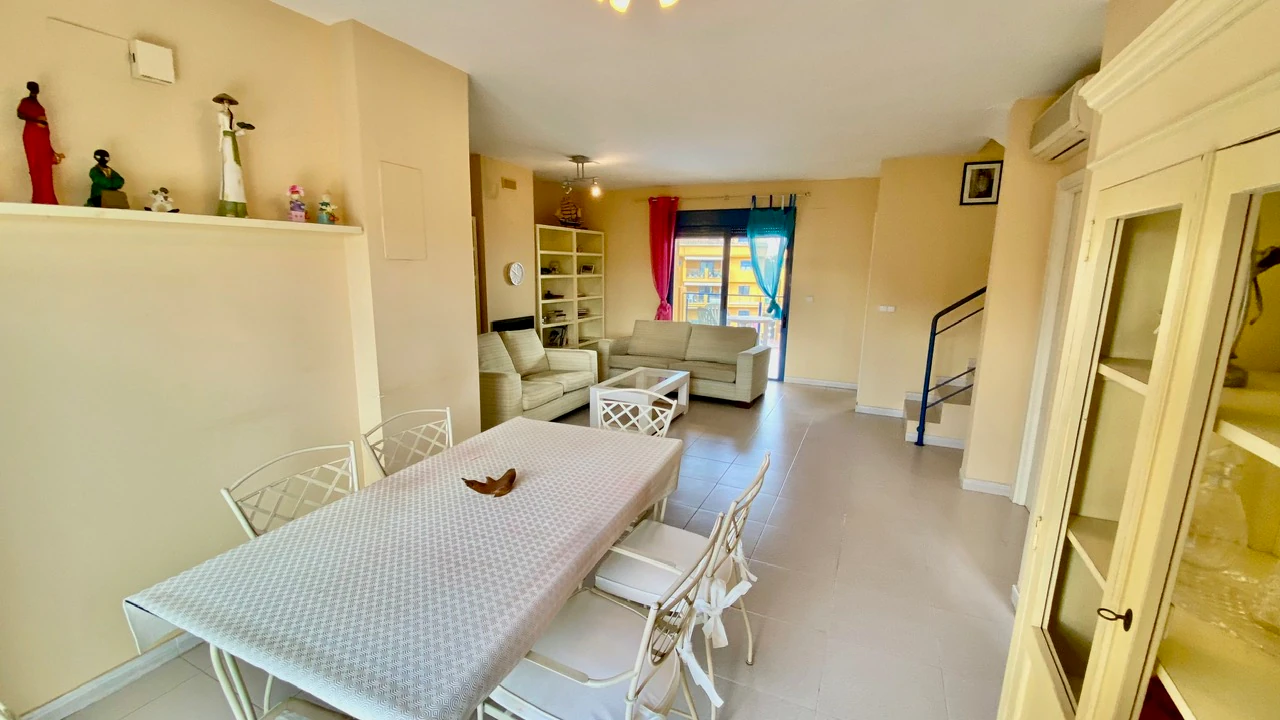 Penthouse am Strand in der Nähe von Puerto Denia