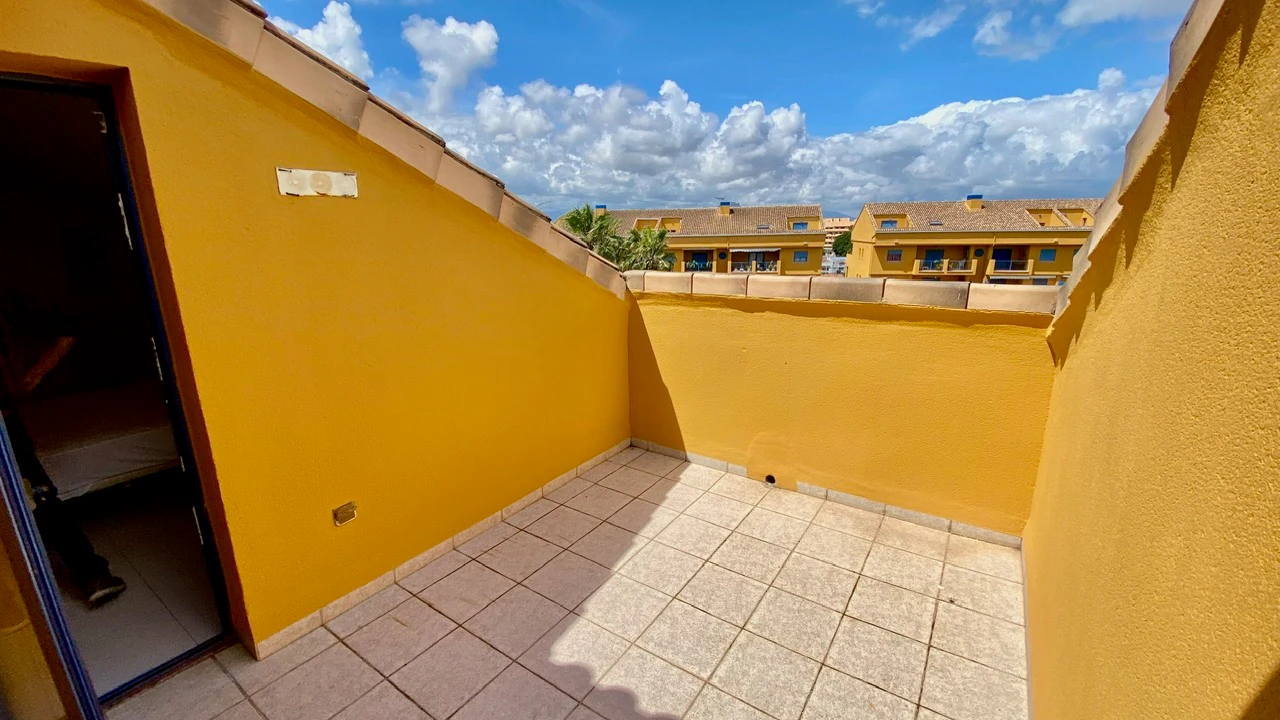 Penthouse am Strand in der Nähe von Puerto Denia