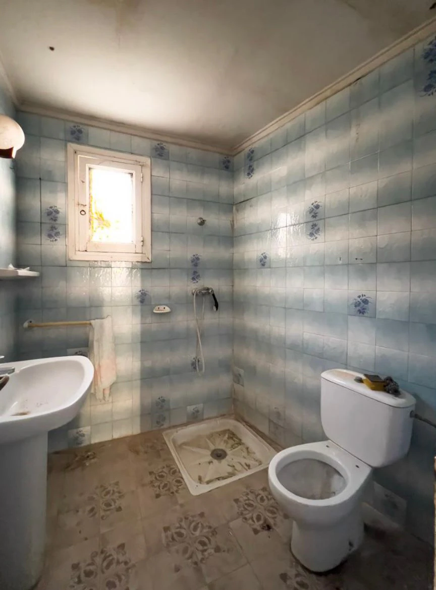 CASA DE PUEBLO POR REFORMAR CON DISEÑO IBICENCO A REALIZAR