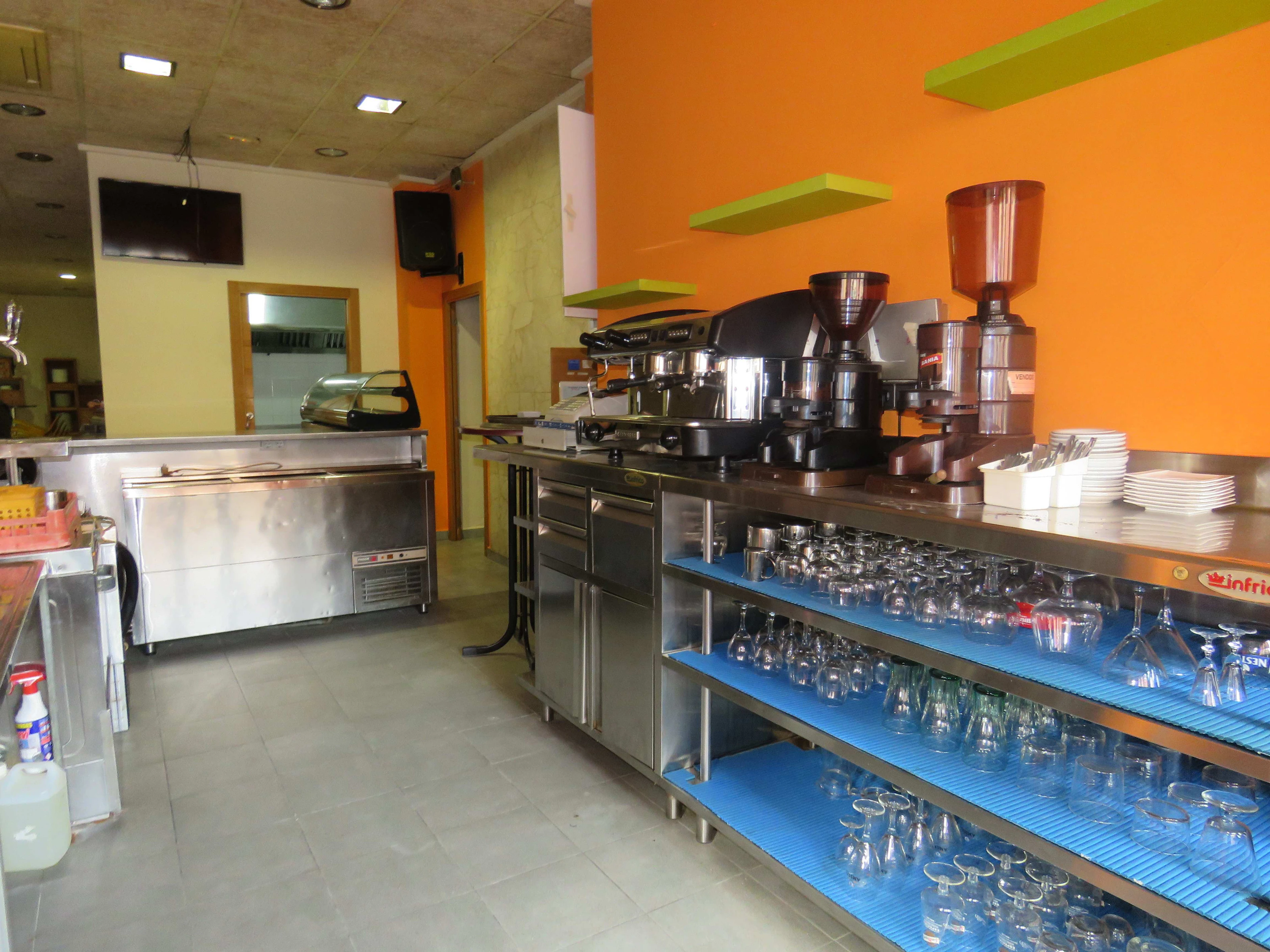 Bar dans le centre d’El Verger.