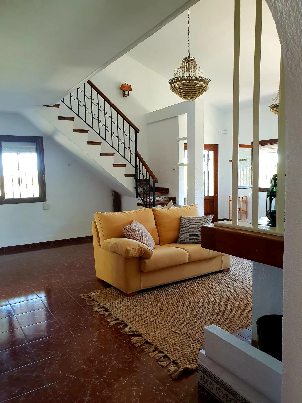 CASA DE CUATRO DORMITORIOS EN DENIA,MONTGO
