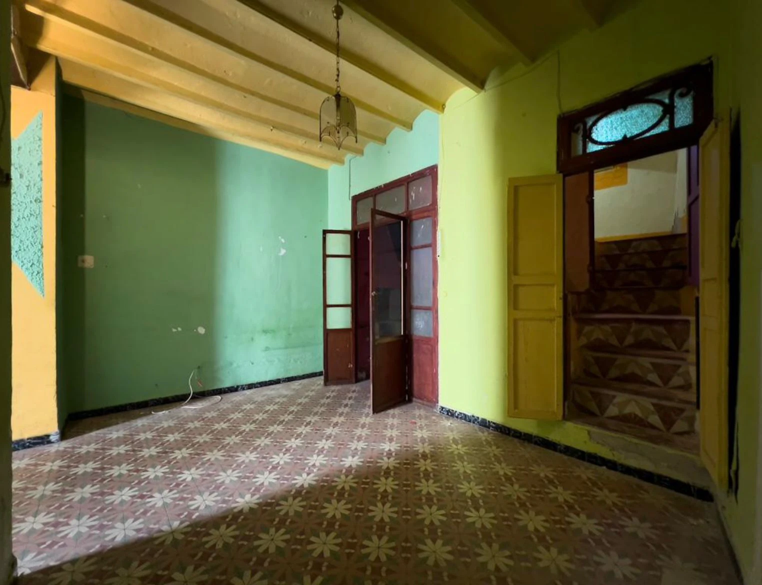 CASA DE PUEBLO POR REFORMAR CON DISEÑO IBICENCO A REALIZAR