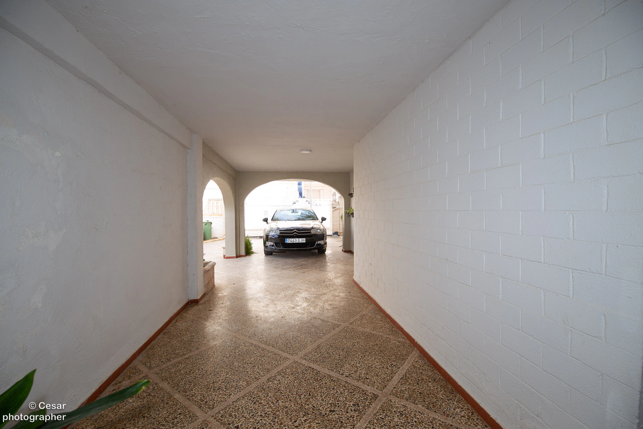 Chalet en venta en Primera Línea Marinas, Denia: 6 habitaciones, piscina privada.