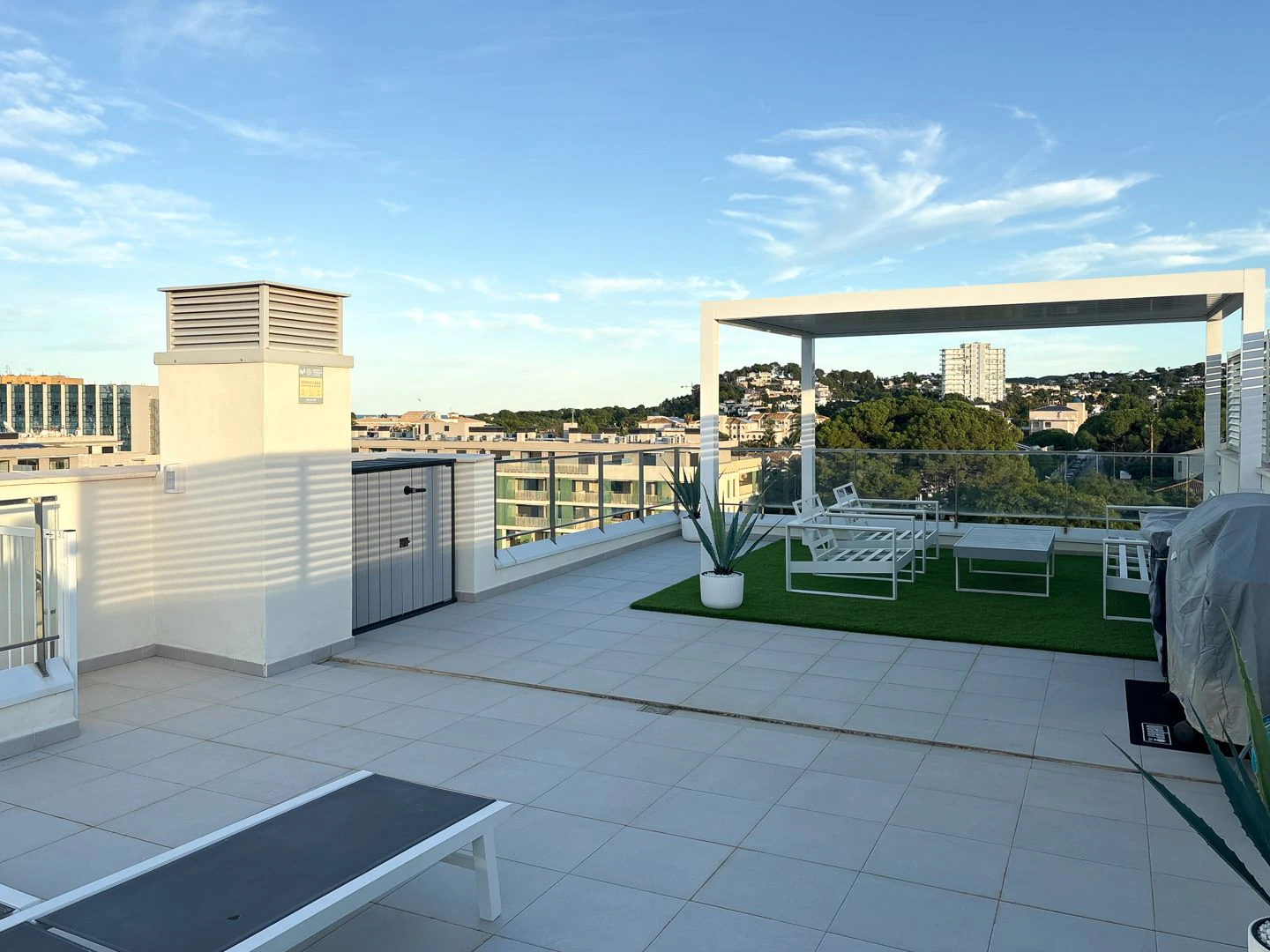 Precioso ático seminuevo en la zona del Club Náutico de Dénia.