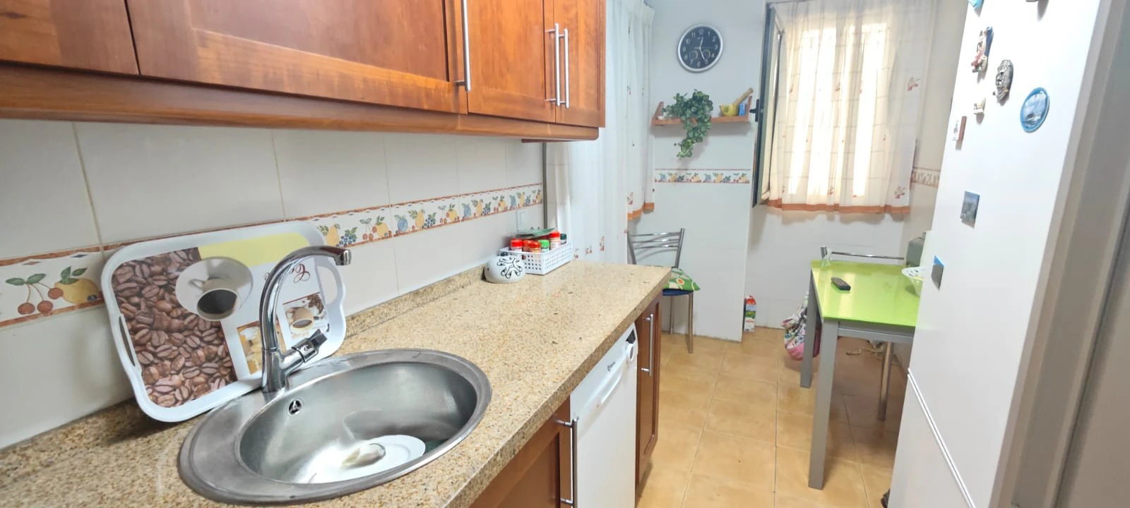APARTAMENTO "ZONA" AVD. MIGUEL HERNANDEZ / CARRER DEL FURS / PLAZA BENIDORM
