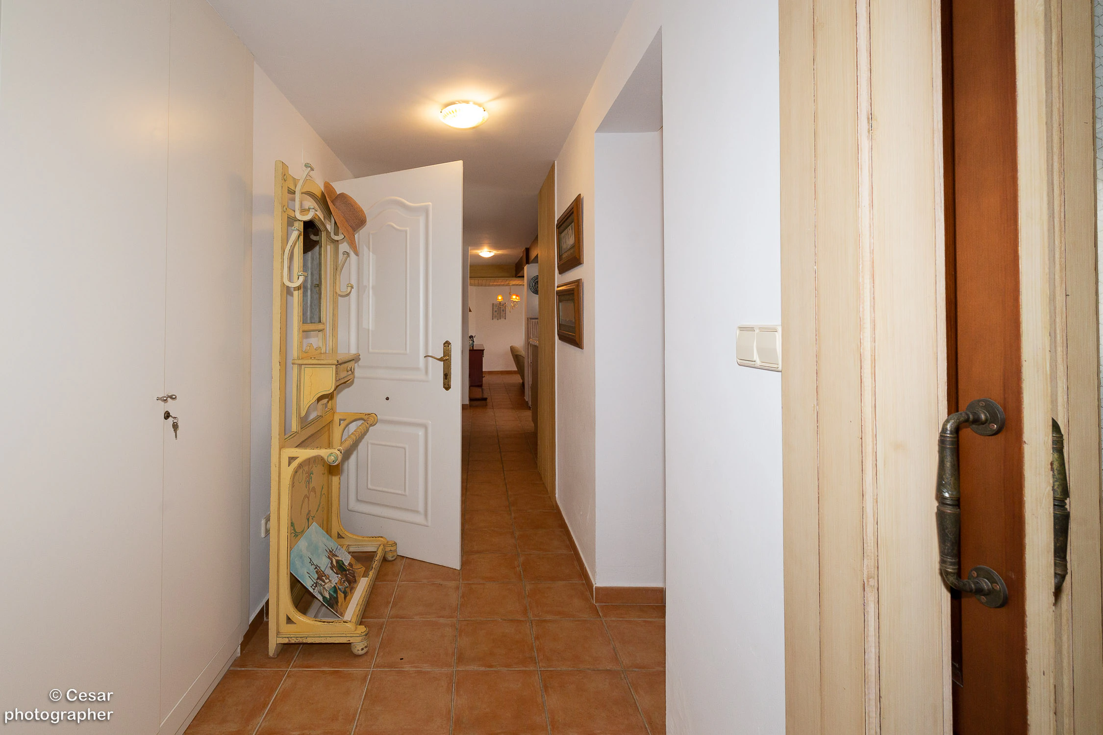 Chalet en venta en Primera Línea Marinas, Denia: 6 habitaciones, piscina privada.