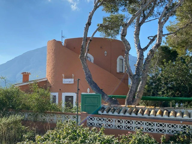 Villa à rénover avec les meilleures vues de Dénia.