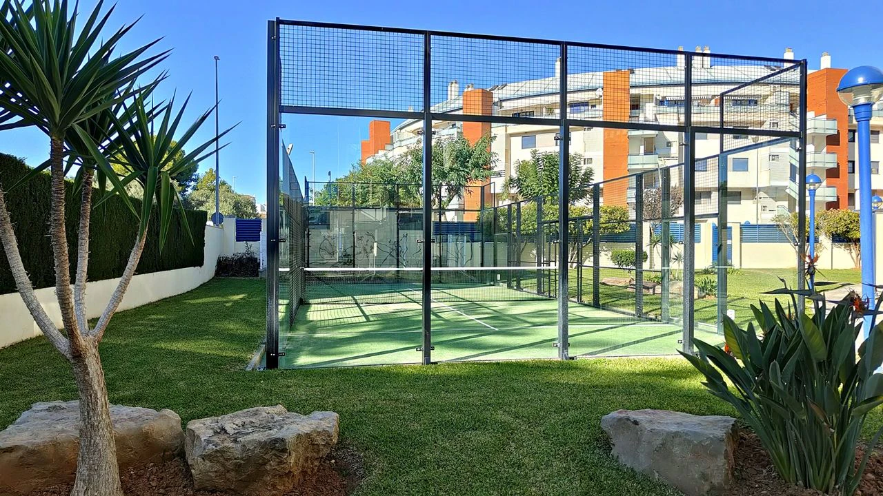 APARTAMENTO CON VISTAS AL MAR Y AL MONTGÓ