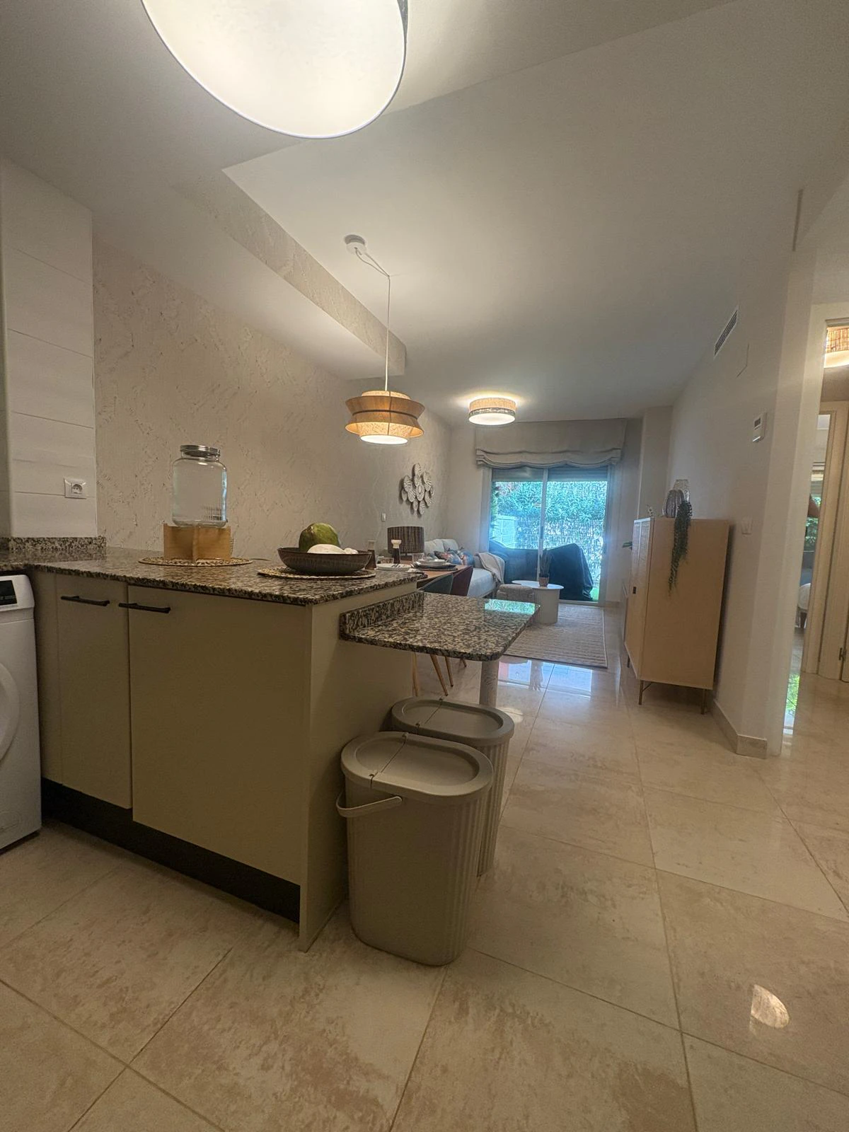 Apartamento reformado de 1 dormitorio en Denia con piscina comunitaria