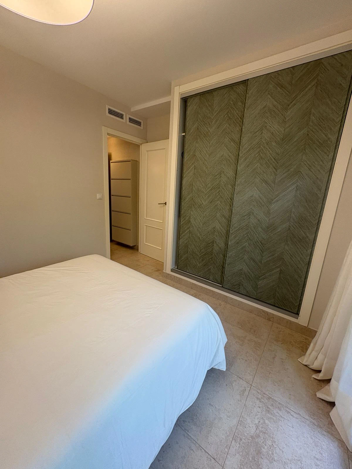 Apartamento reformado de 1 dormitorio en Denia con piscina comunitaria
