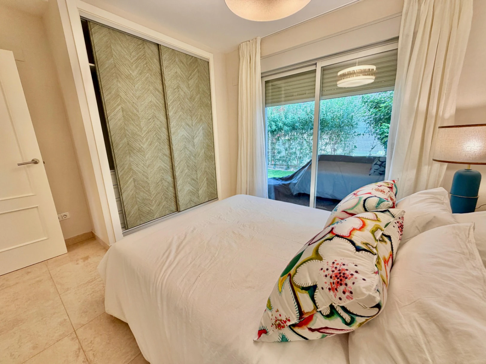Apartamento reformado de 1 dormitorio en Denia con piscina comunitaria