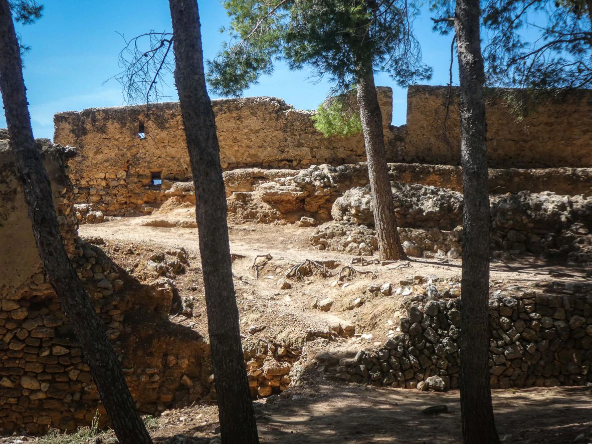 Villa de obra nueva a un paso de la ciudad.