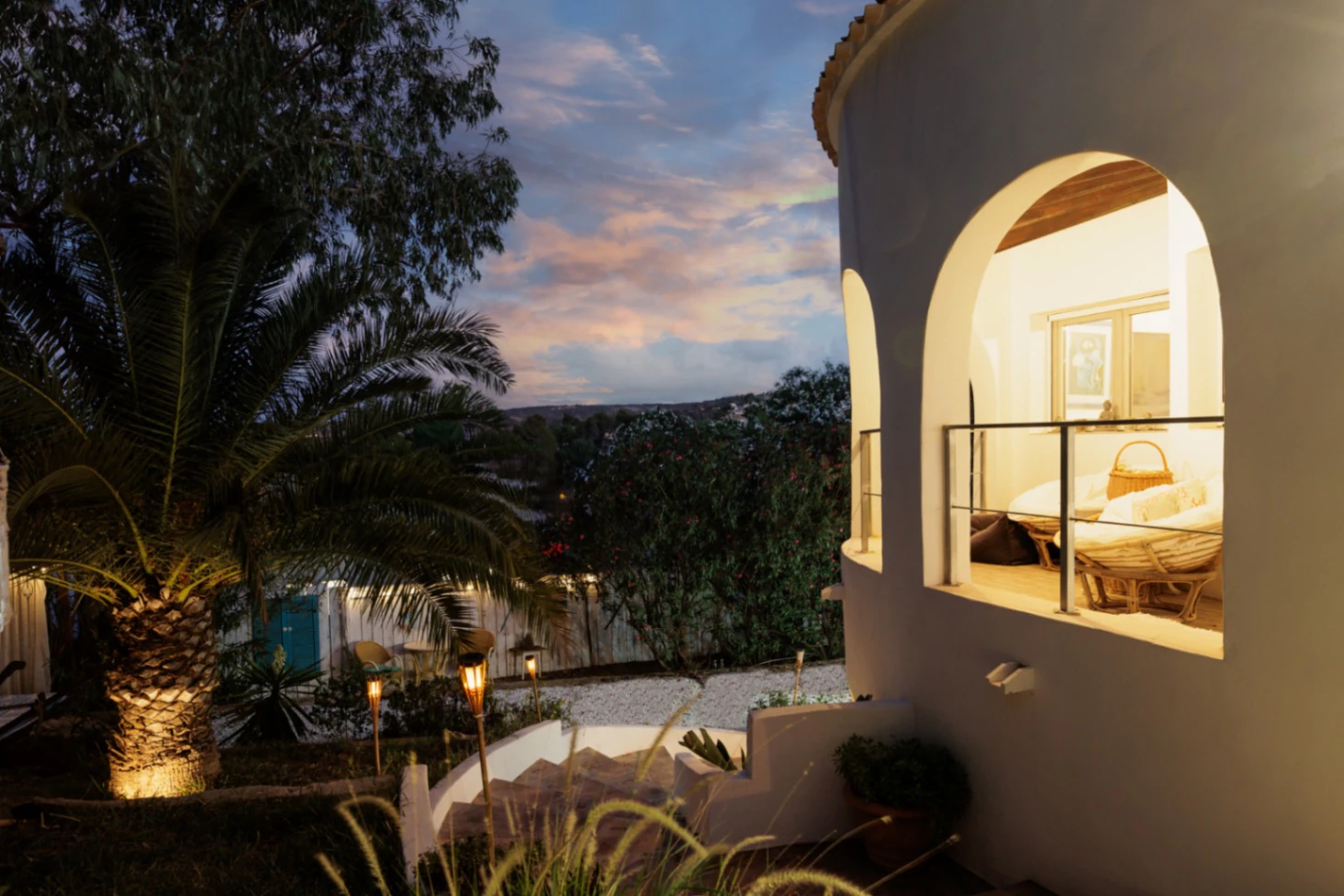 VILLA IBIZENCA EN EL MONTGO DENIA