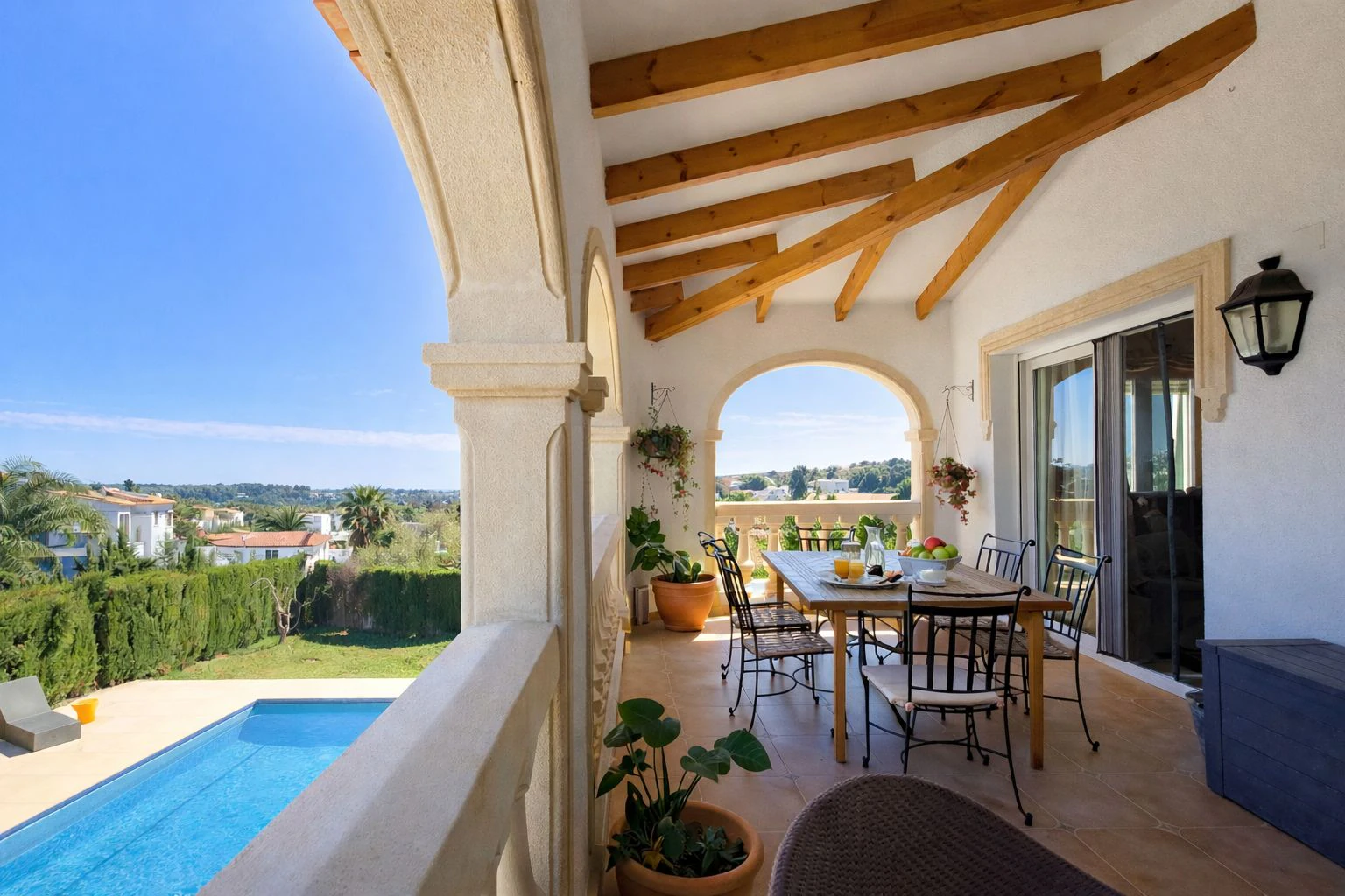 Villa de 3 dormitorios, apartamento de invitados y vistas al mar en el Montgó, Dénia