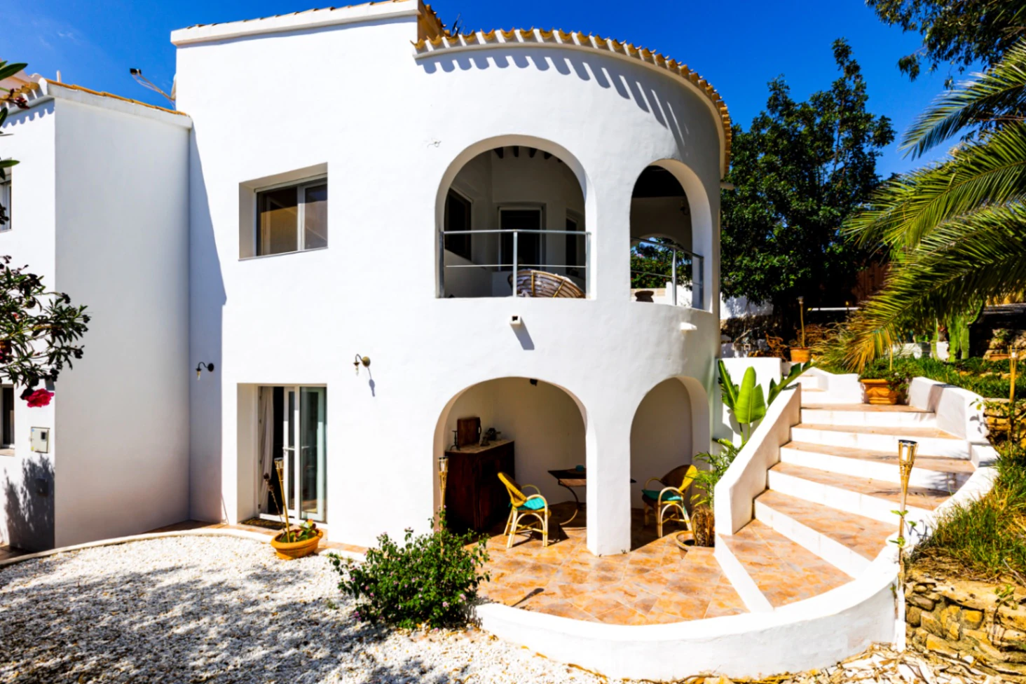 VILLA IBIZENCA EN EL MONTGO DENIA