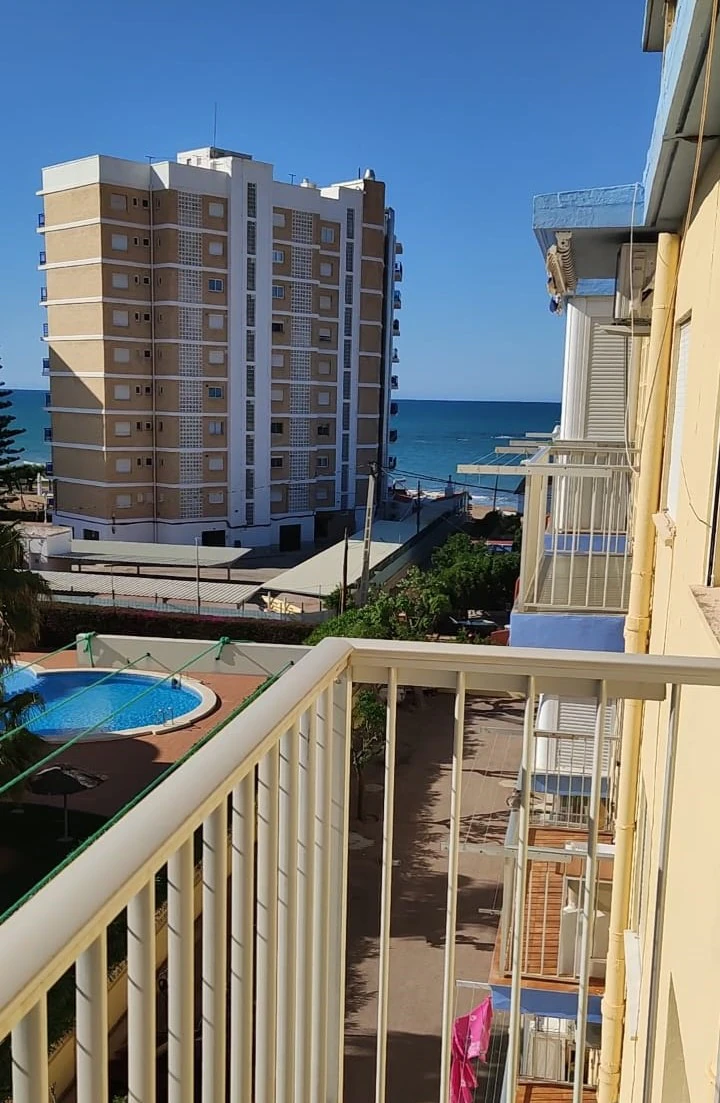 Apartamento en venta de 2 dormitorios en Las Marinas, Denia